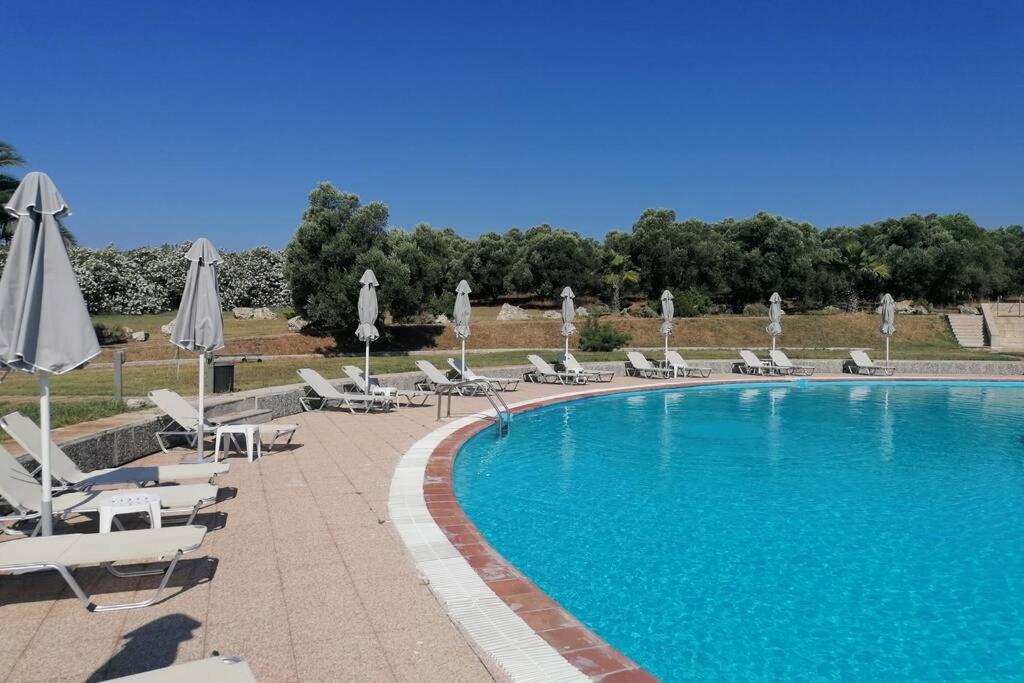 Deluxe Villa In Village Club Касандрия Екстериор снимка